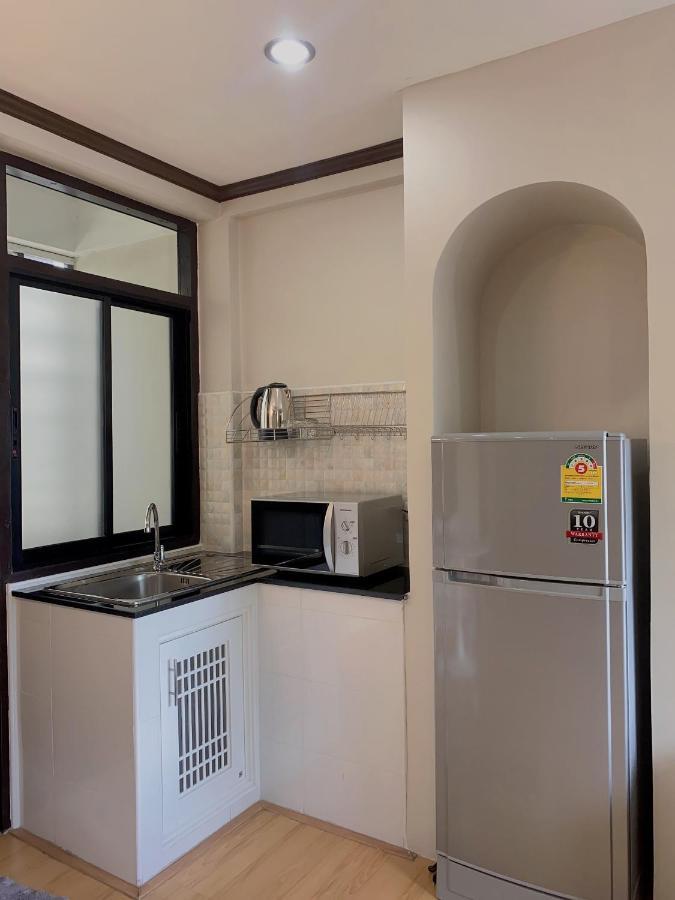 October Hostel Chiangmai Csiangmaj Kültér fotó